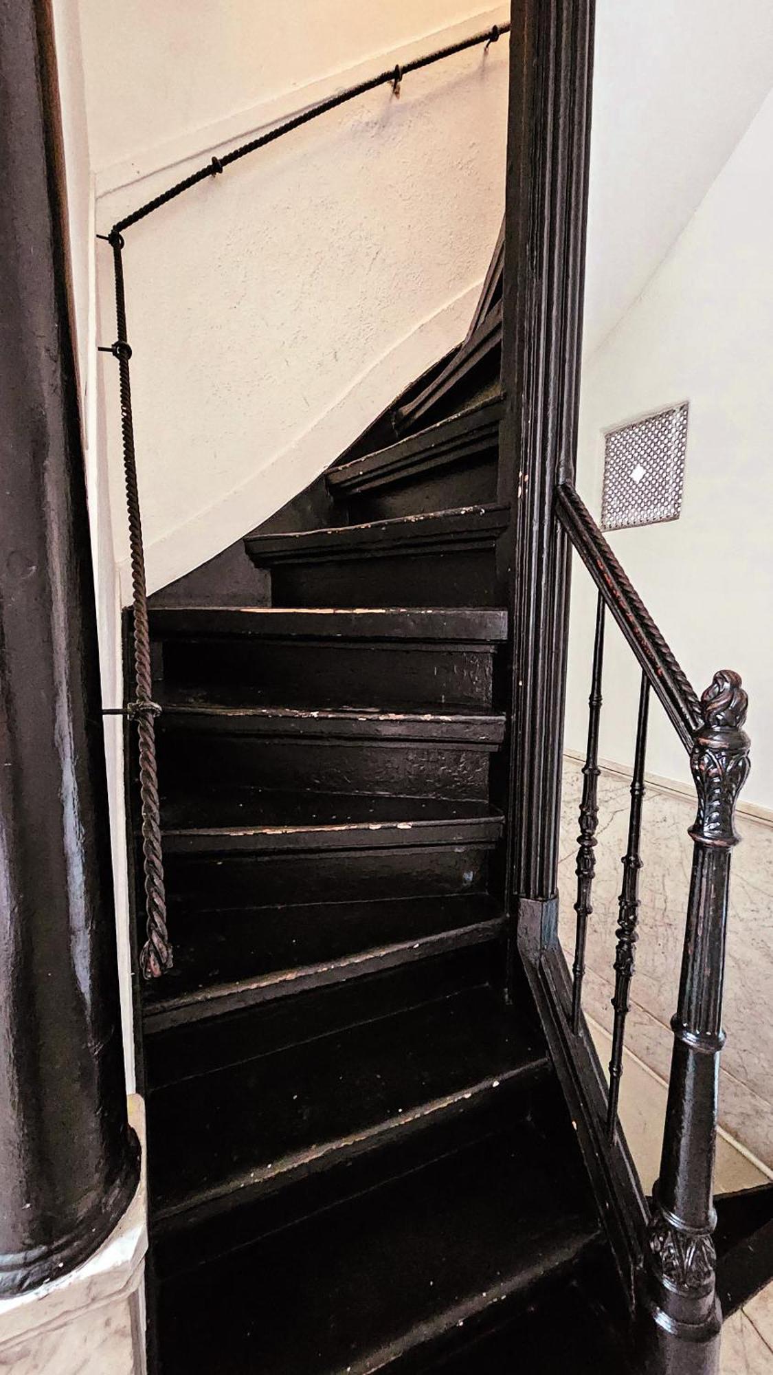 أمستردام Two Bedroom Apartment In Historic Canalhouse From 1618 - City Centre المظهر الخارجي الصورة